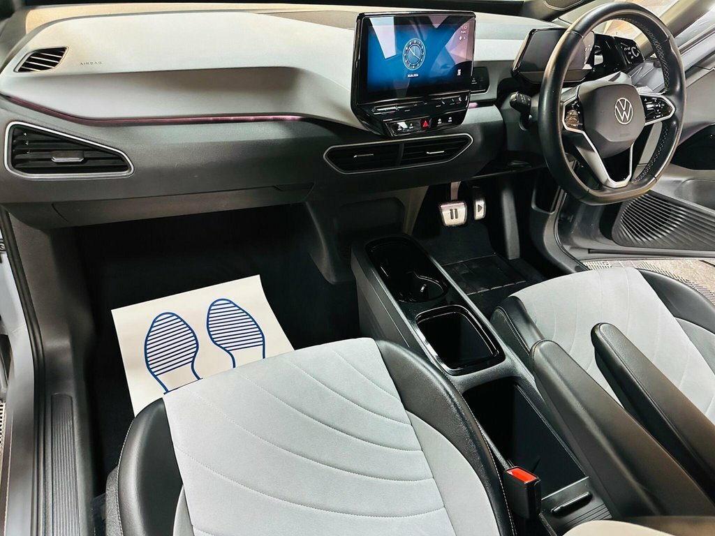 Volkswagen ID.3 Hatchback VN22MVX Grey #3