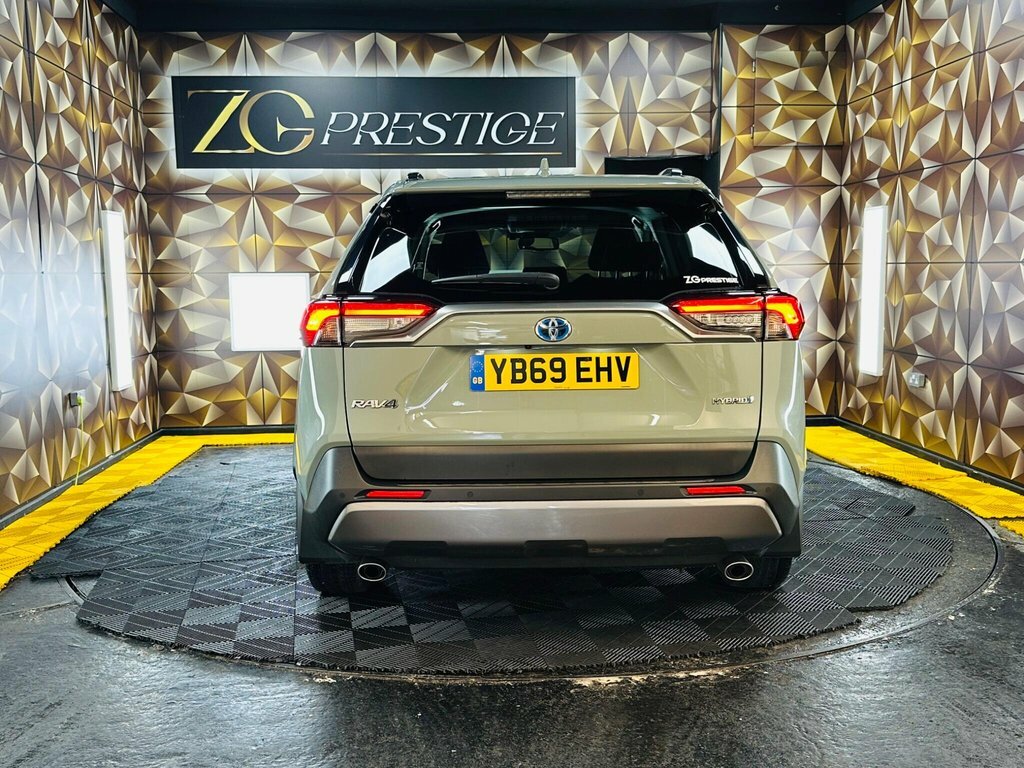 Toyota Rav 4 2.5 Vvt-i Hybrid Excel White #19