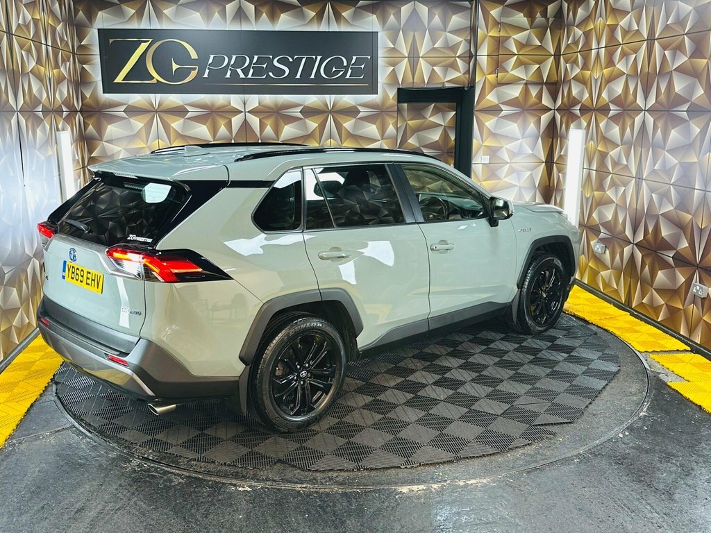 Toyota Rav 4 2.5 Vvt-i Hybrid Excel White #26