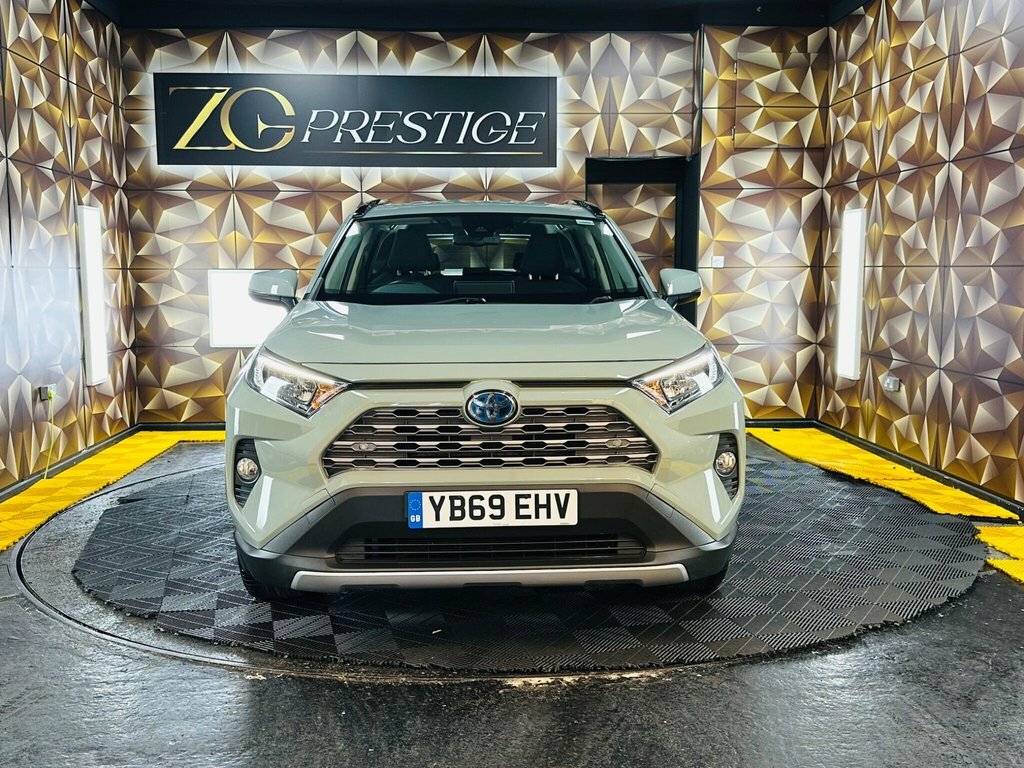 Toyota Rav 4 2.5L Design Green