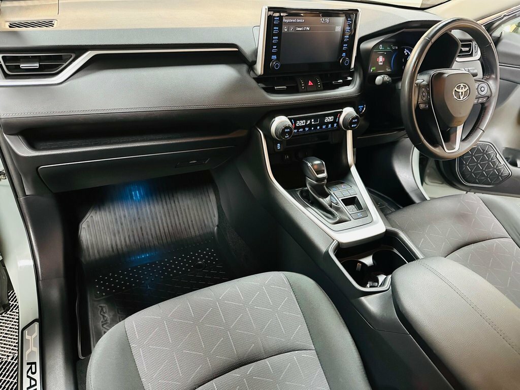 Toyota Rav 4 2.5 Vvt-i Hybrid Excel White #42