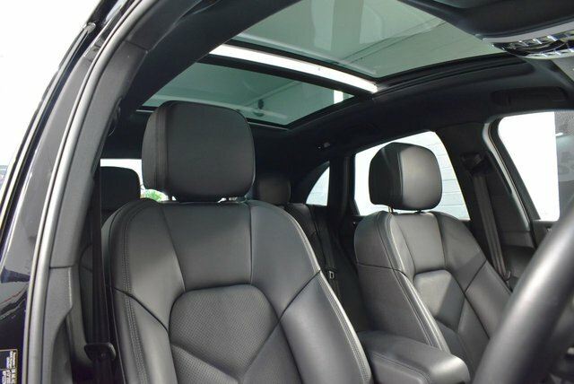 Porsche Macan 2025 2.9T V6 S 380 Pan Roof 4Wd Suv P Black #2