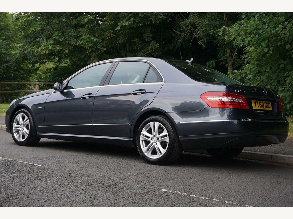 Mercedes-Benz E Class 2.1 E220 Cdi Blueefficiency Avantgarde Tiptronic E Grey #3