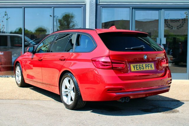 BMW 3 Series Touring 2.0 320D Ed Sport Touring Diese Red #2