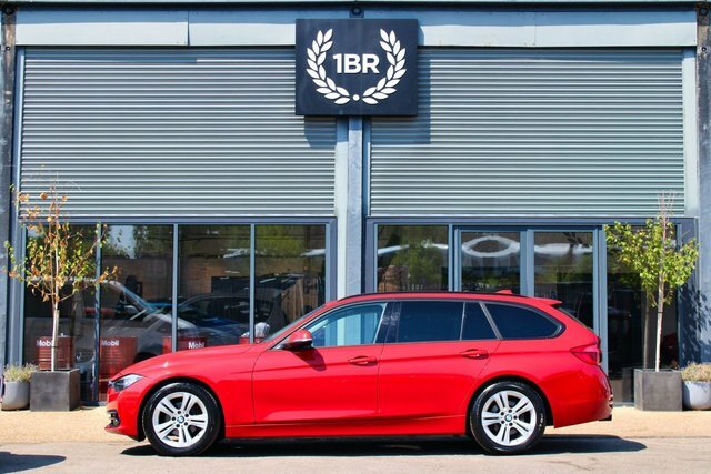 BMW 3 Series Touring 2.0 320D Ed Sport Touring Diese Red #4