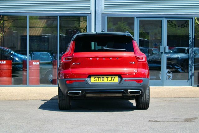 Volvo XC40 2.0 T4 R-design Pro Suv Awd Euro 6 Red #6