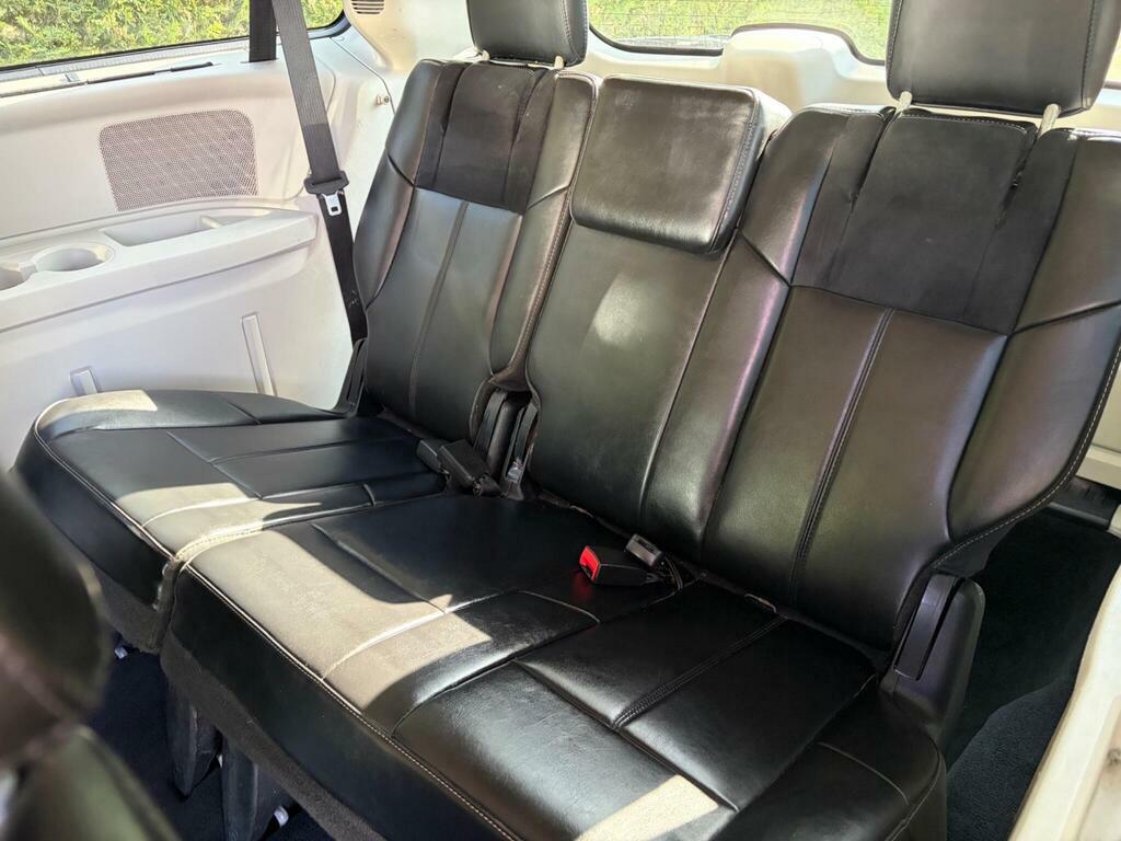 Chrysler Grand Voyager Black #14