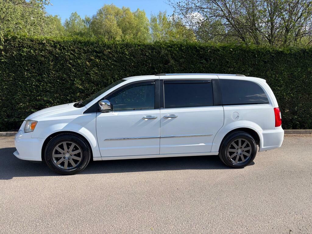 Chrysler Grand Voyager Black #3