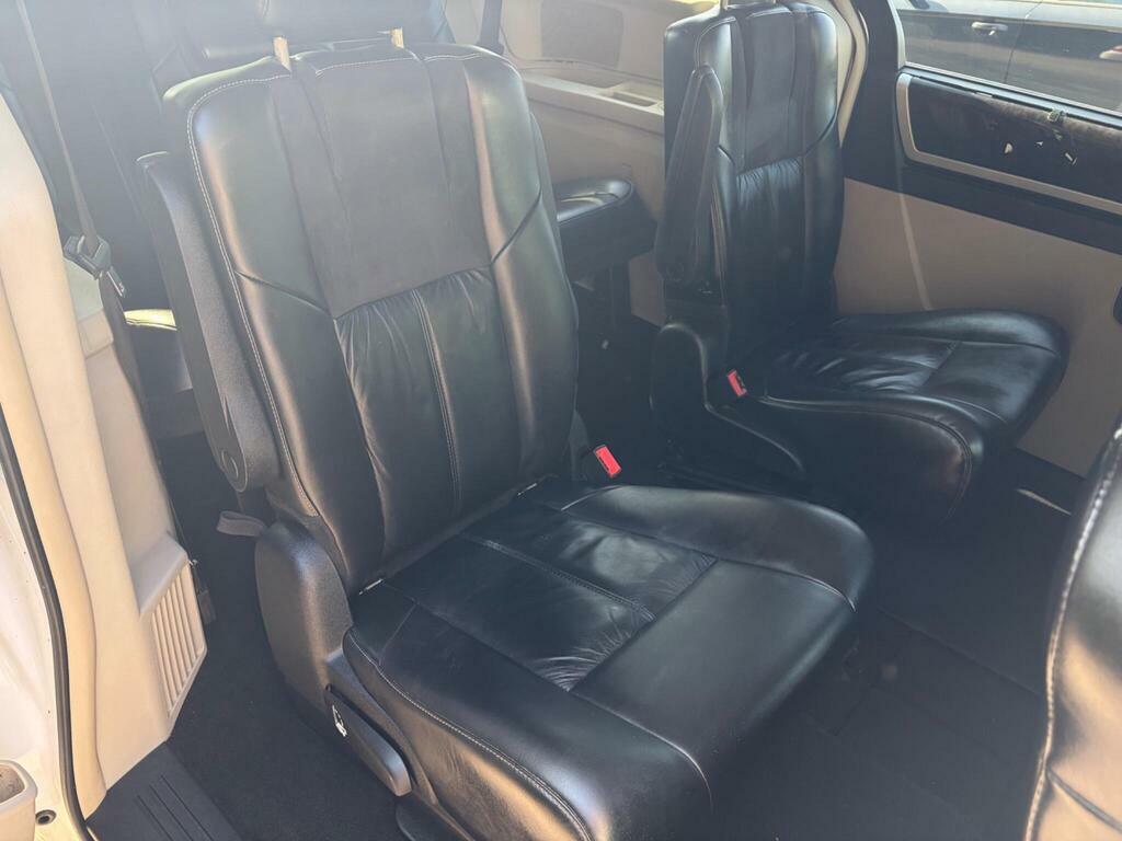 Chrysler Grand Voyager Black #15