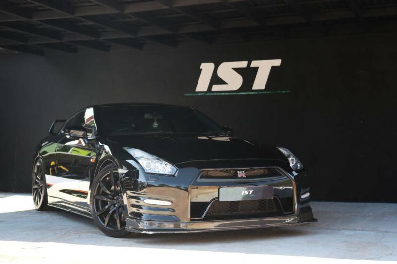 Nissan GT-R Premium Edition Blue #22