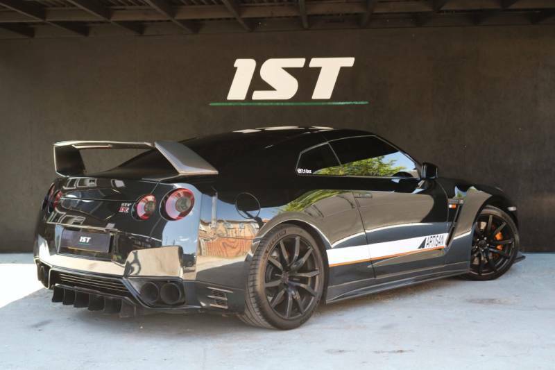 Nissan GT-R Premium Edition Blue #21