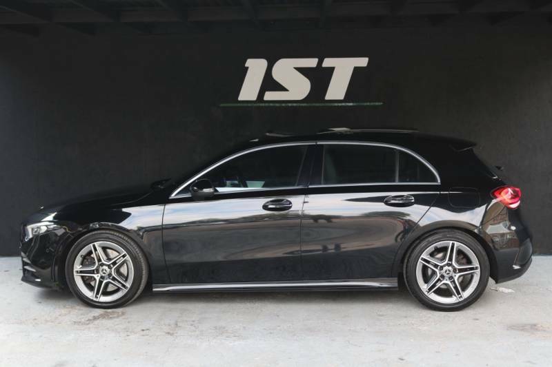 Mercedes-Benz A Class A250 Amg Line Premium Plus Black #4