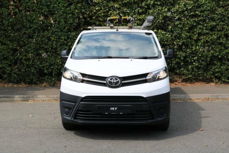 Toyota PROACE 2.0D 120 Icon Van White #2