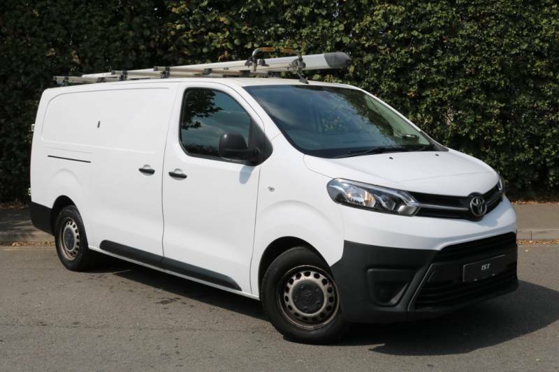 Toyota PROACE 2.0D 120 Icon Van White