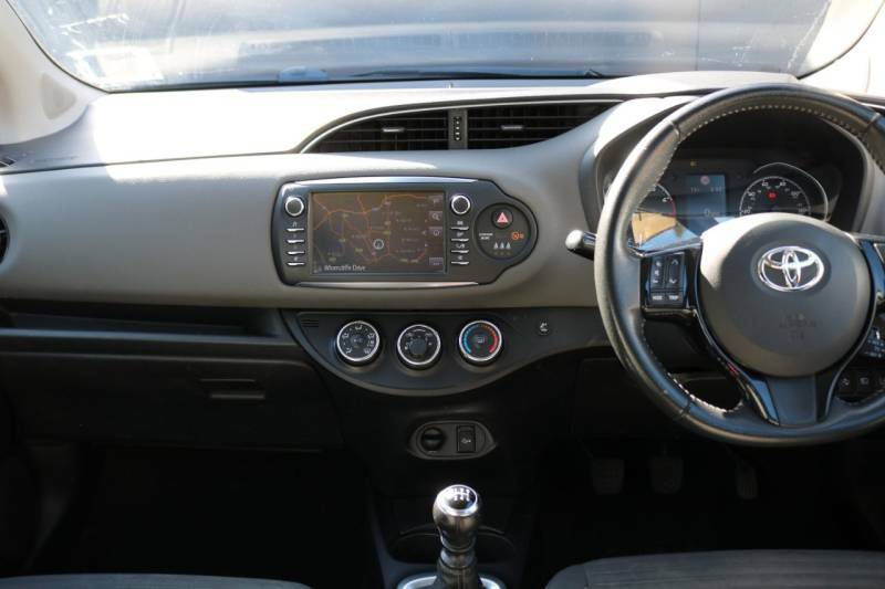 Toyota Yaris  Blue #15