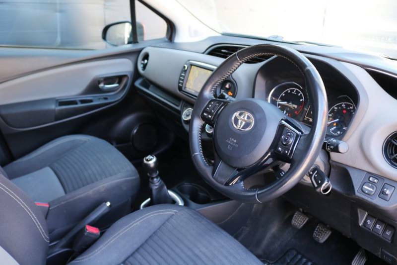 Toyota Yaris  Blue #9