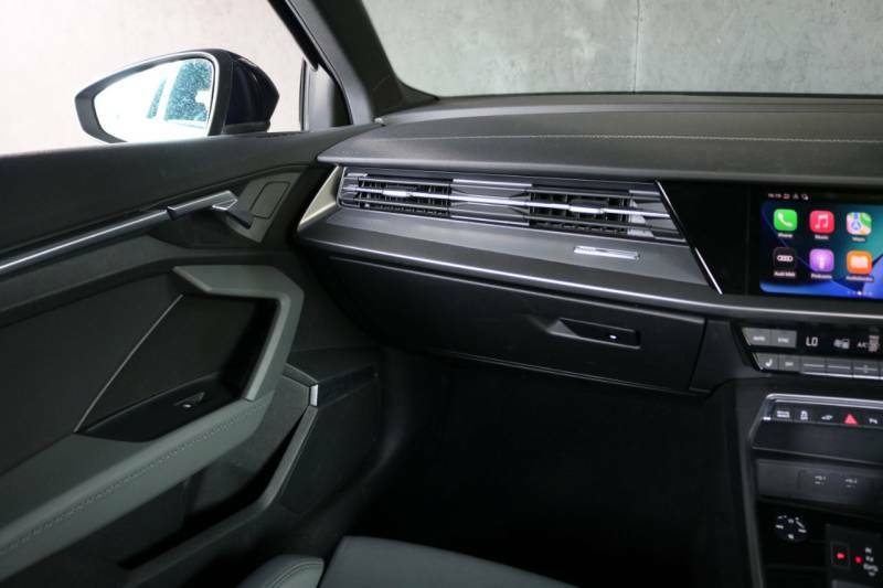 Audi A3 Audi 35 Tfsi S Line S Tronic Black #15