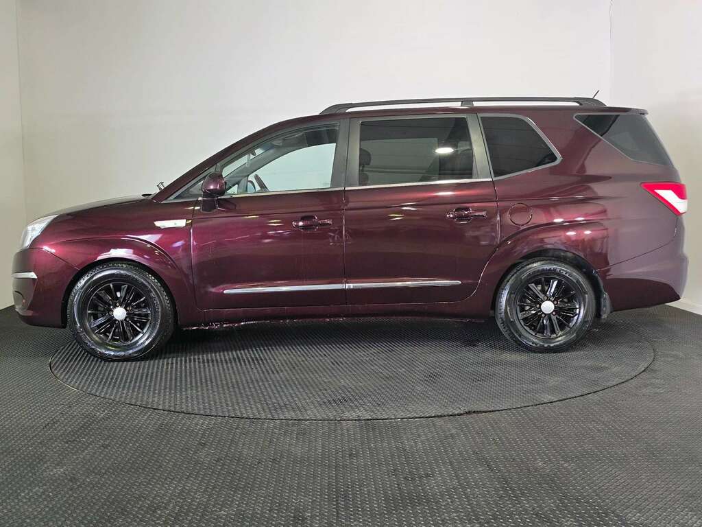 SsangYong Turismo 2.0 E-xdi Es Mpv Euro 5 155 Ps Red #4