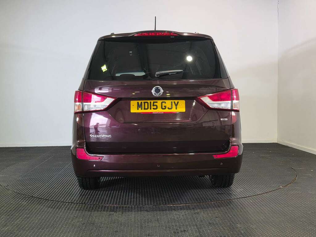 SsangYong Turismo 2.0 E-xdi Es Mpv Euro 5 155 Ps Red #6