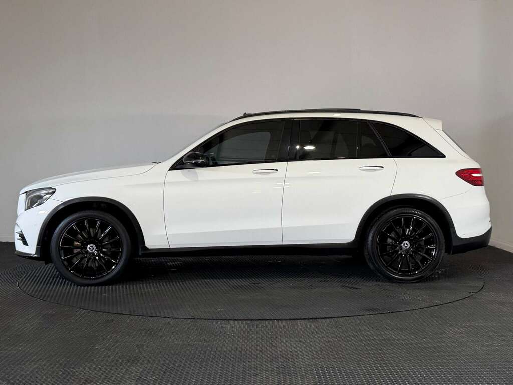 Mercedes-Benz GLC Class 2.1 Glc250d Amg Line Premium Plus Suv RV17XTX White #4