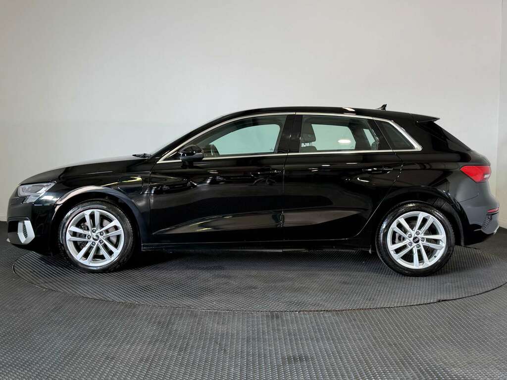 Audi A3 1.4 Tfsie 40 Sport Sportback Plug-in Hy LL22HFT Black #4