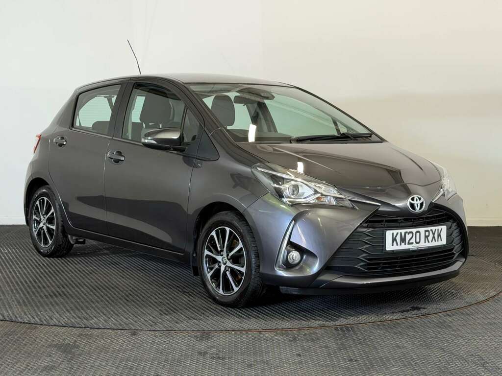 Toyota Yaris 1.5 Vvt-i Icon Tech Hatchback Cvt Euro Grey