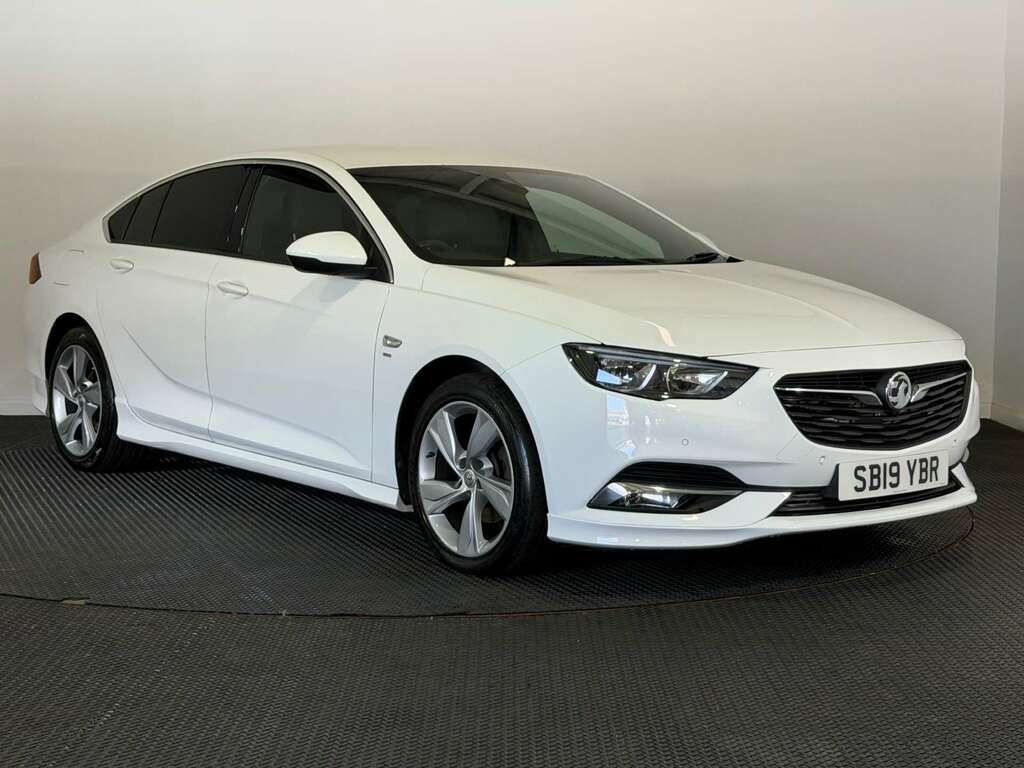 Vauxhall Insignia 2.0 Turbo D Blueinjection Sri VX Line Nav Grand Sp White