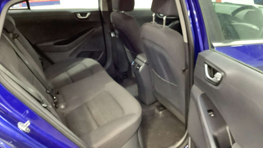 Hyundai Ioniq Premium Silver #9