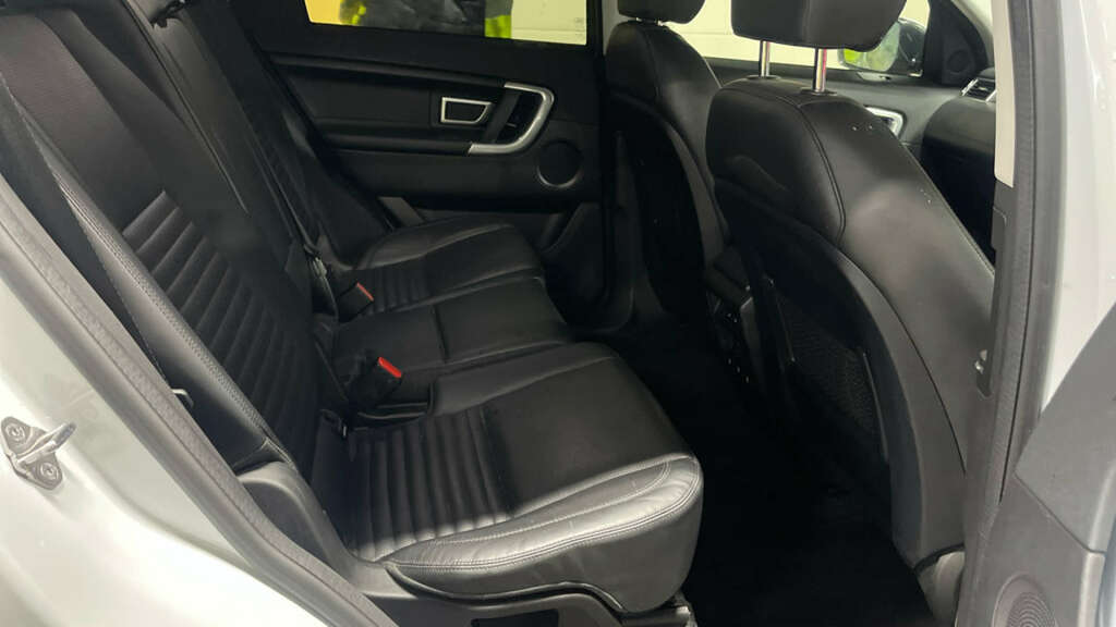 Land Rover Discovery Sport 2.0 D180 R-dynamic S - Black Pack Black #10