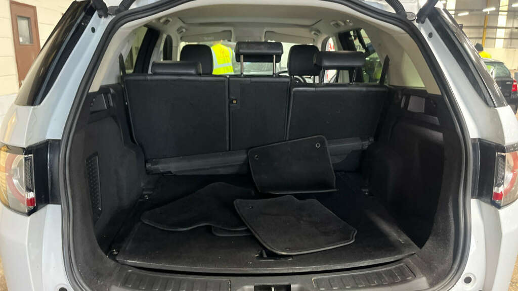 Land Rover Discovery Sport 2.0 D180 R-dynamic S - Black Pack Black #9