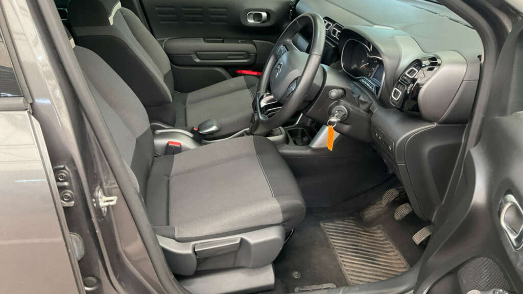 Citroen C3 Aircross 1.2 Puretech Feel Red #10