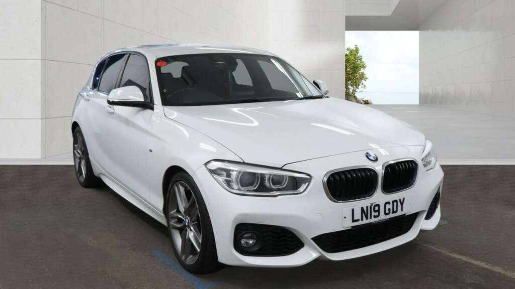 BMW 1 Series 1.5 118I Gpf M Sport Hatchback Eur White