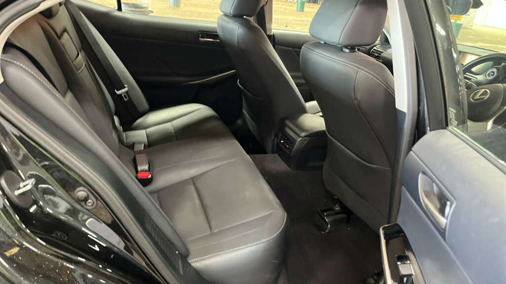 Lexus IS 2.5 300H F Sport Saloon Hybrid E-cvt Eu Red #11