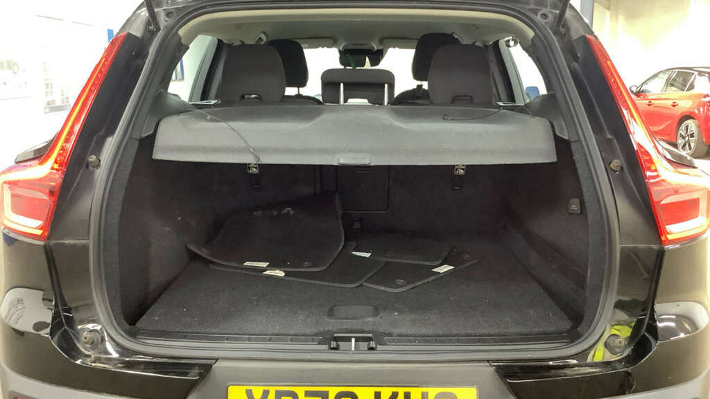 Volvo XC40 2.0 D3 Momentum Suv Euro 6 Ss Black #5