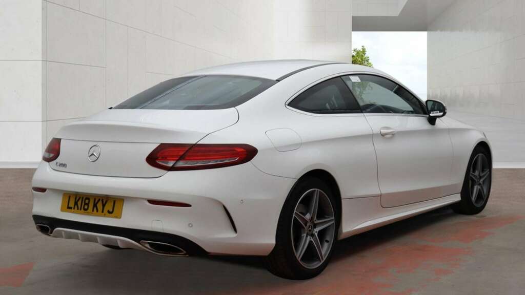 Mercedes-Benz C Class 2.0 C200 Amg Line Coupe G-tronic Euro White #6