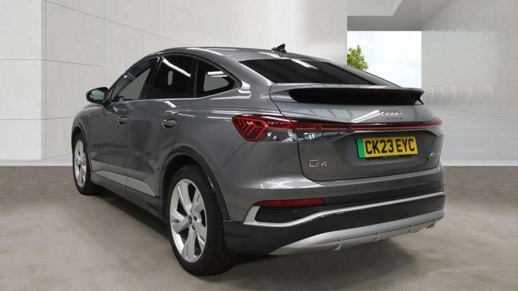 Audi Q4 E Tron 40 S Line Sportback 82Kwh 204 P Grey #3