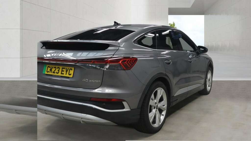 Audi Q4 E Tron 40 S Line Sportback 82Kwh 204 P Grey #4