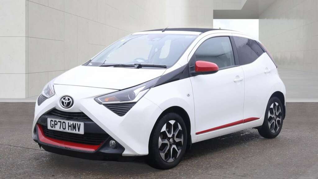 Toyota Aygo 1.0 Vvt-i X-trend Hatchback X-shift Eur White #2