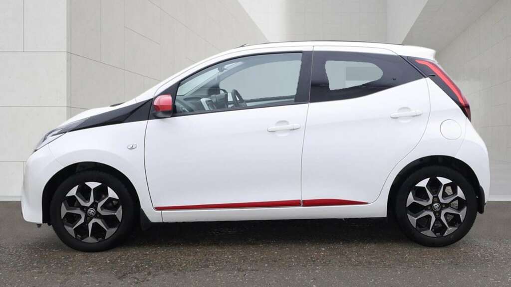 Toyota Aygo 1.0 Vvt-i X-trend Hatchback X-shift Eur White #6