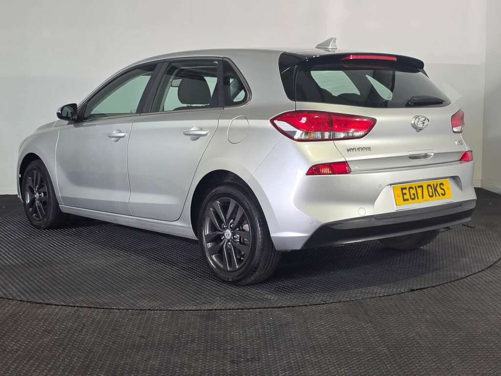 Hyundai I30 1.6 Crdi Blue Drive Se Hatchback Silver #5