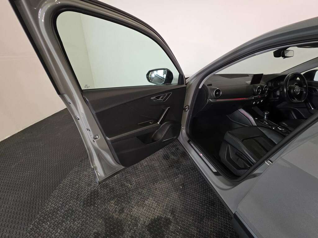 Audi Q2 1.4 Tfsi Edition 1 S Tronic Grey #64