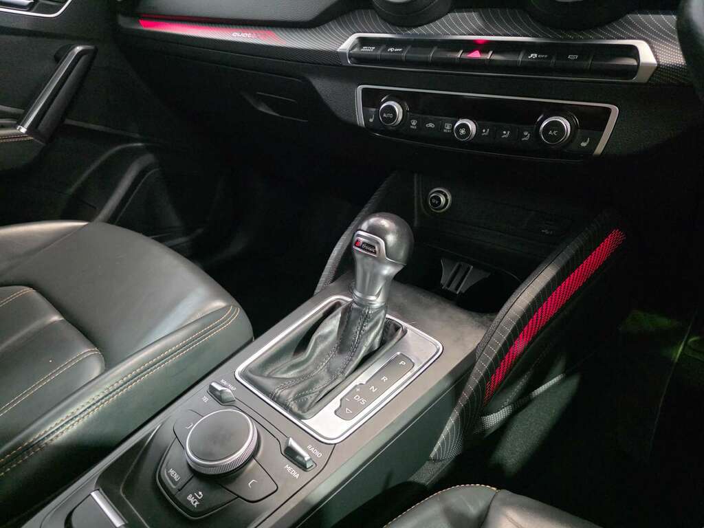 Audi Q2 1.4 Tfsi Edition 1 S Tronic Grey #37