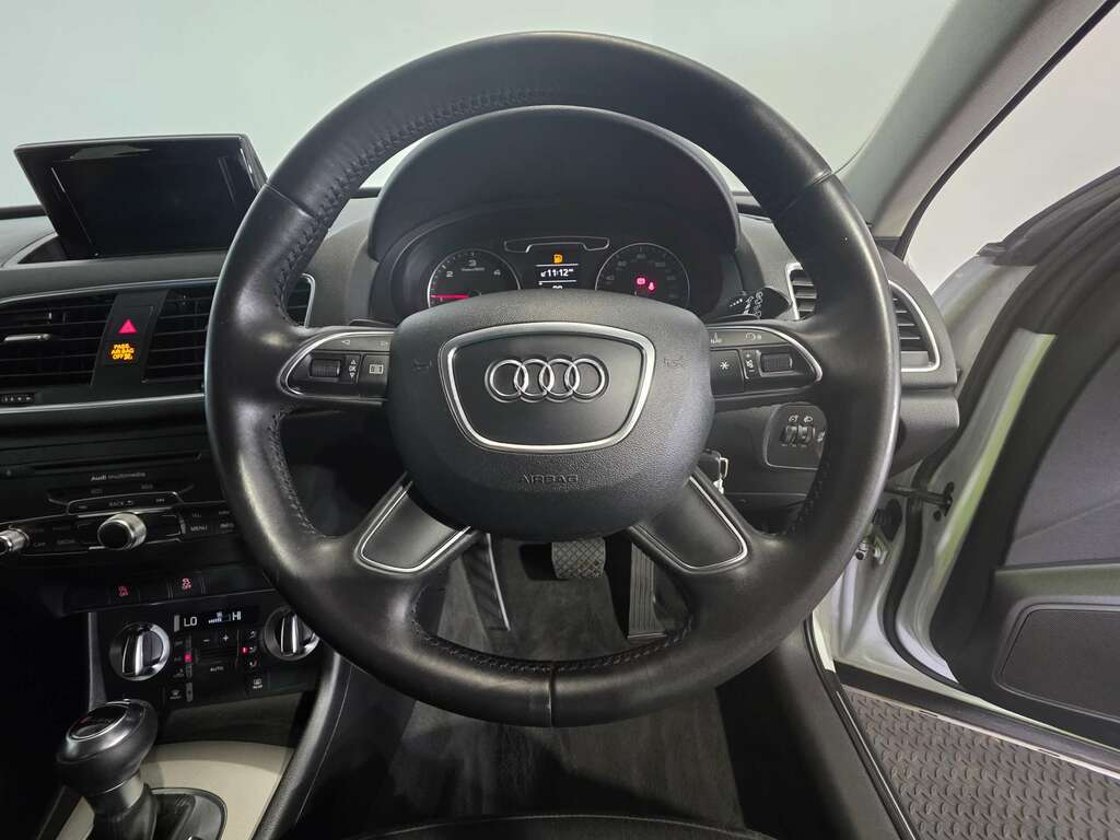 Audi Q3 Q3 Rsq3 Tfsi Quattro Red #16