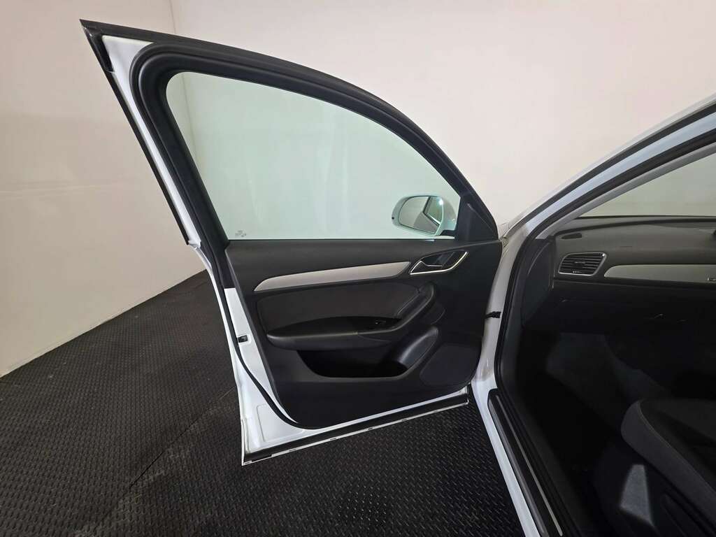 Audi Q3 Q3 Rsq3 Tfsi Quattro Red #43
