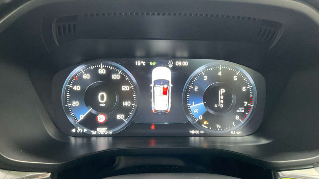 Volvo XC60 D4 Inscription Winter Climate Pack Black #12