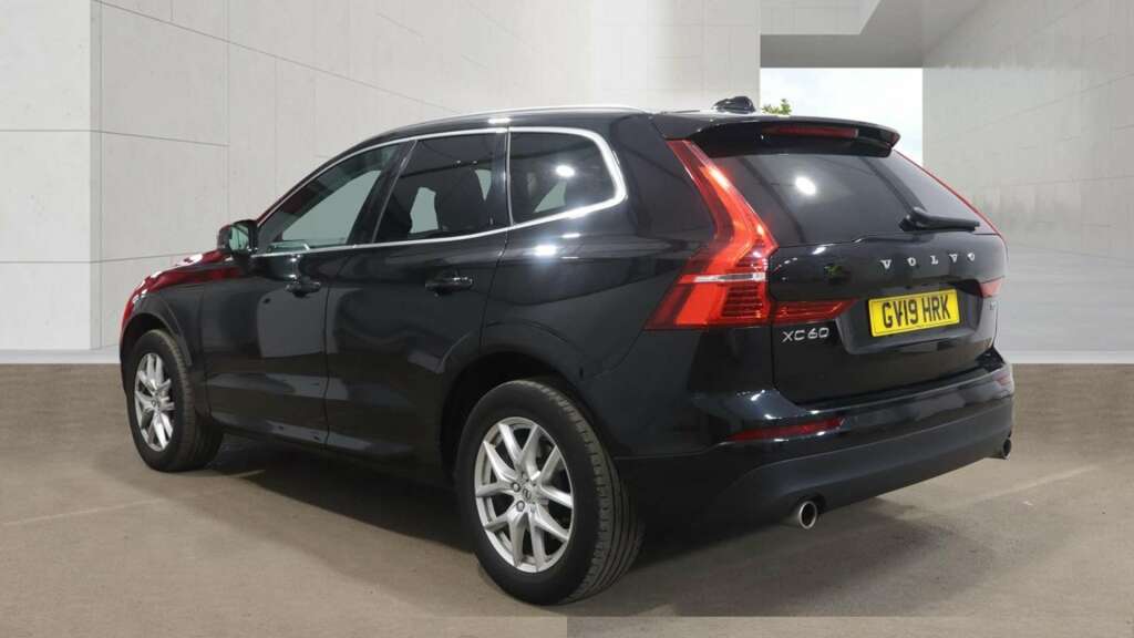 Volvo XC60 2.0 T5 Momentum Pro Suv Awd Euro 6 Black #3