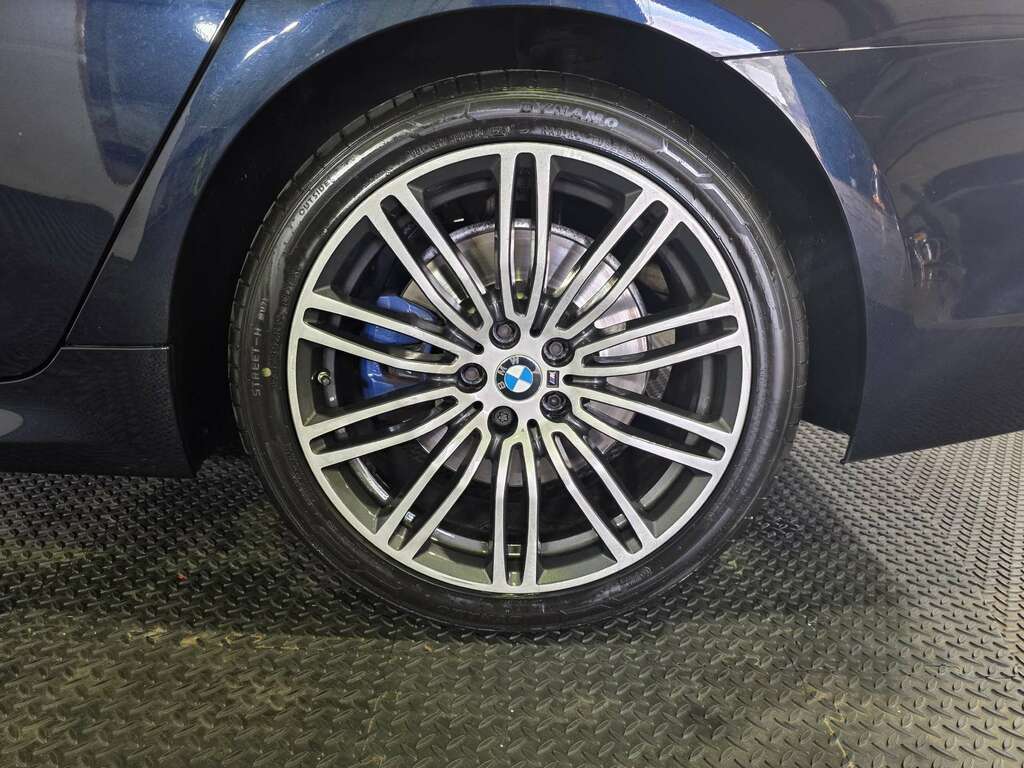 BMW 5 Series M Sport White #53