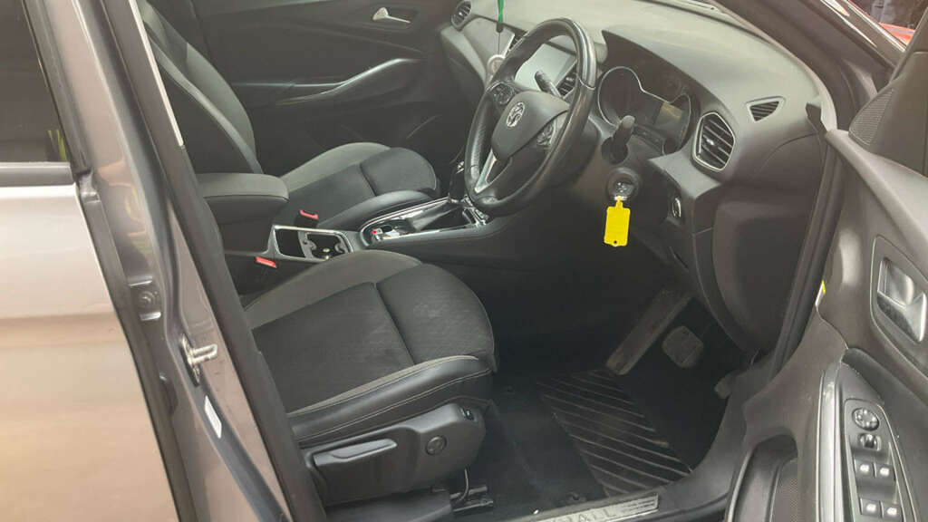 Vauxhall Grandland X Tech Line Nav White #11