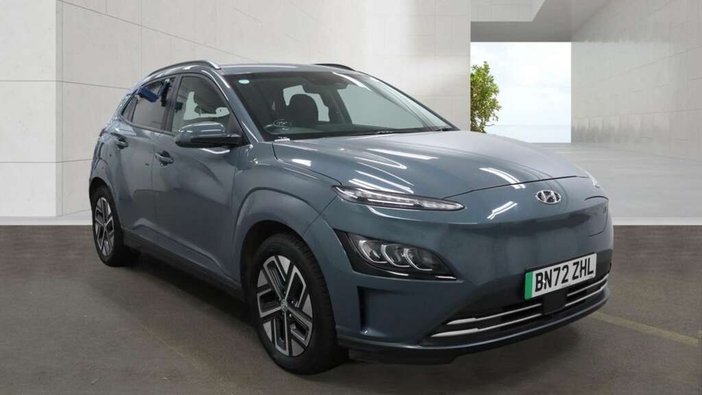 Hyundai Kona 64Kwh Premium Suv 10.5Kw Charge Green