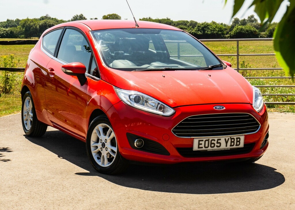 Ford Fiesta 1.5 Tdci Zetec 2015 Red